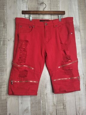Copper Rivet Men's Distressed Red Zipper Detail Shorts. Size 36.